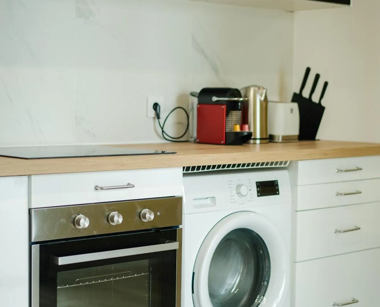 Apartment Confort Absolu A ,superbe Renove 7 Avec Salles De Bain Privatives *