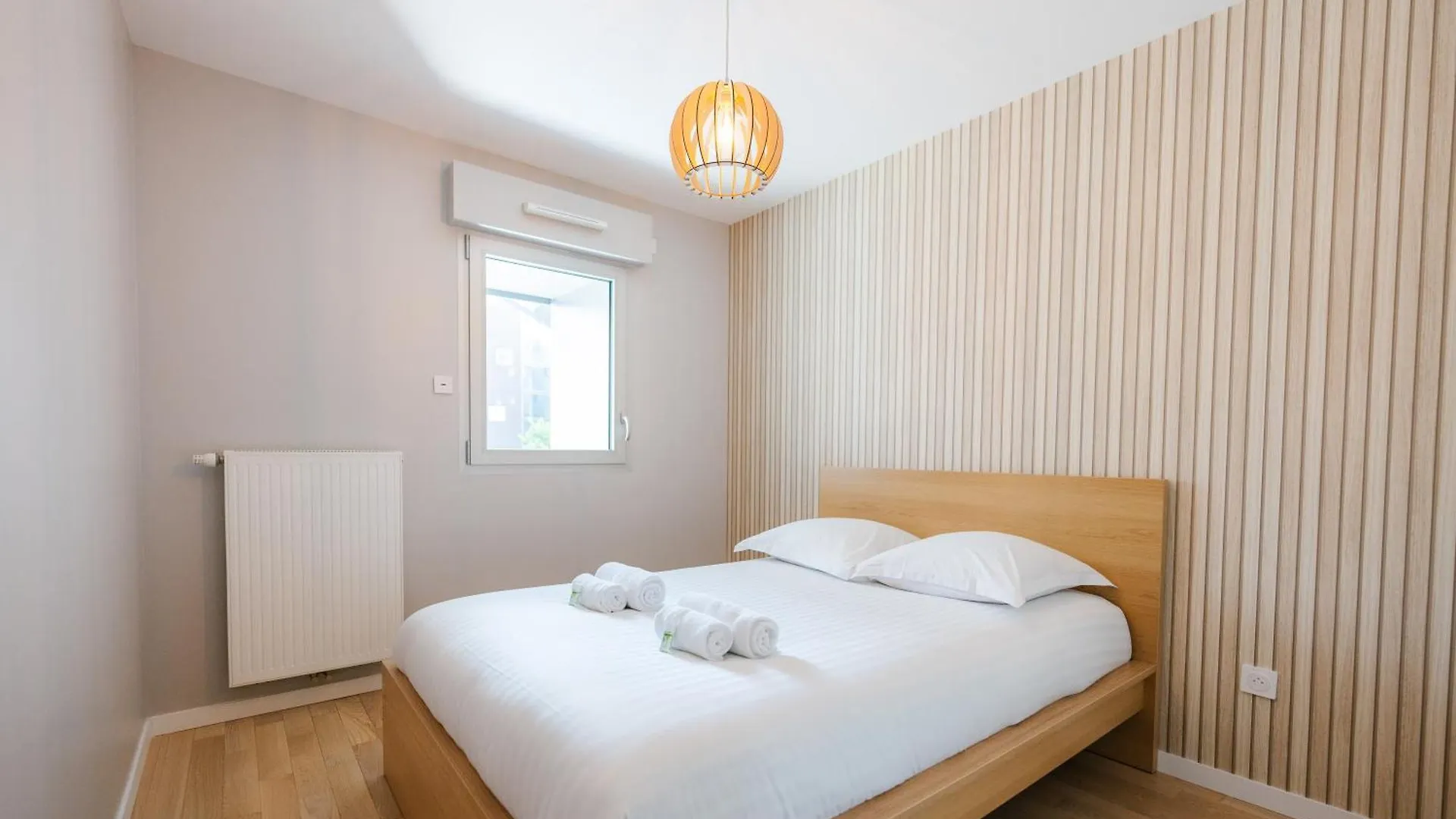 Confort Absolu A ,superbe Renove 7 Avec Salles De Bain Privatives Paris