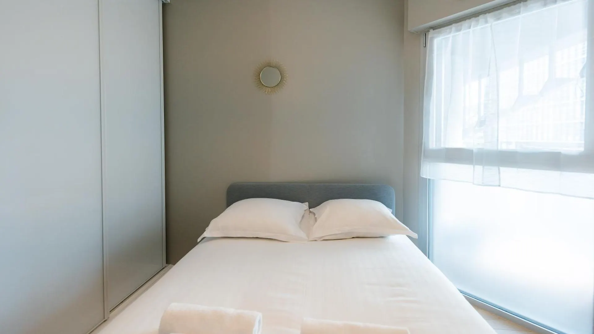 Apartment Confort Absolu A ,superbe Renove 7 Avec Salles De Bain Privatives *
