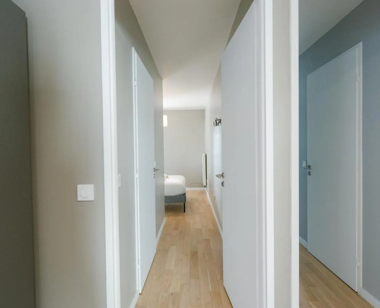 Confort Absolu A ,superbe Renove 7 Avec Salles De Bain Privatives *