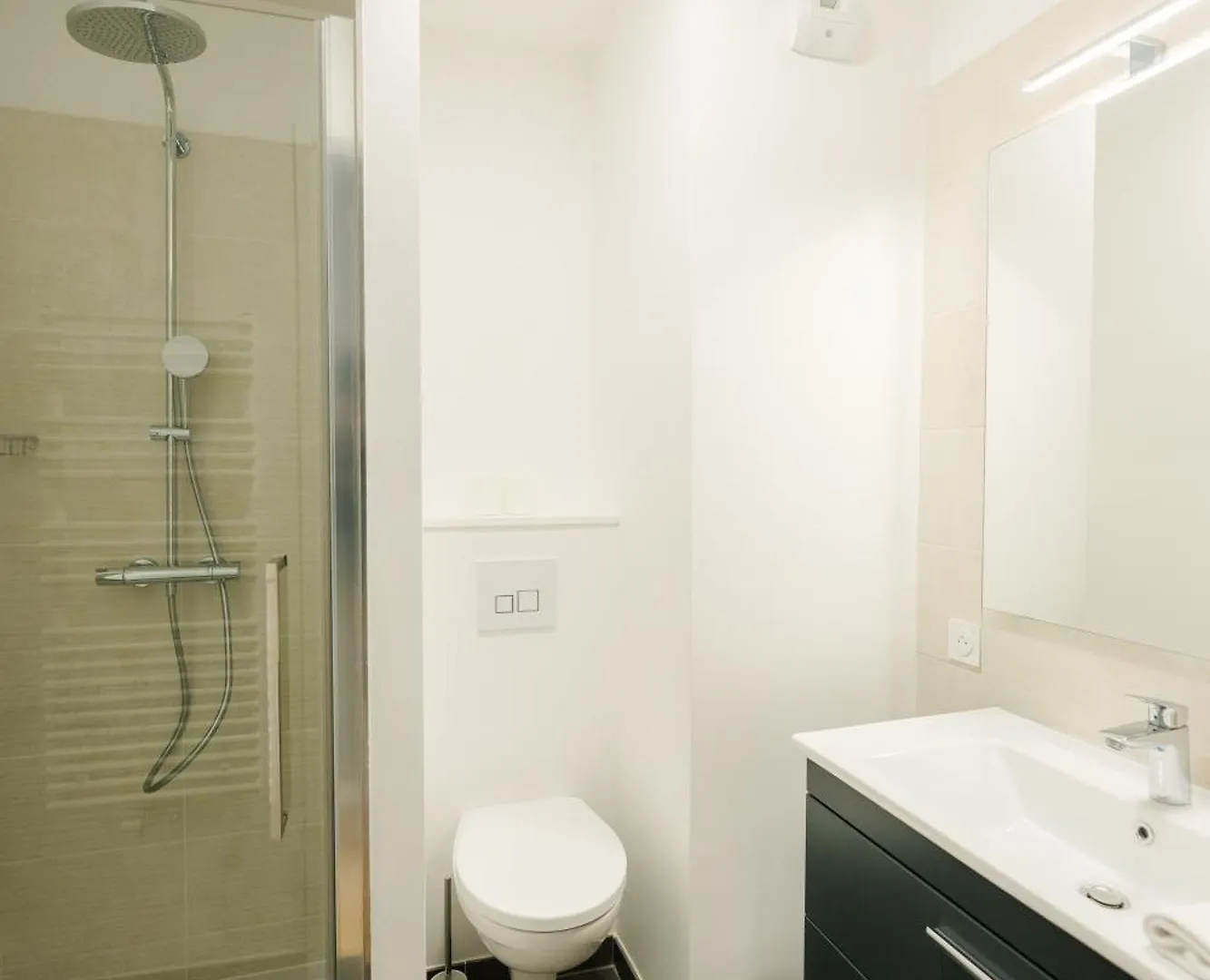 Confort Absolu A ,superbe Renove 7 Avec Salles De Bain Privatives * פריז