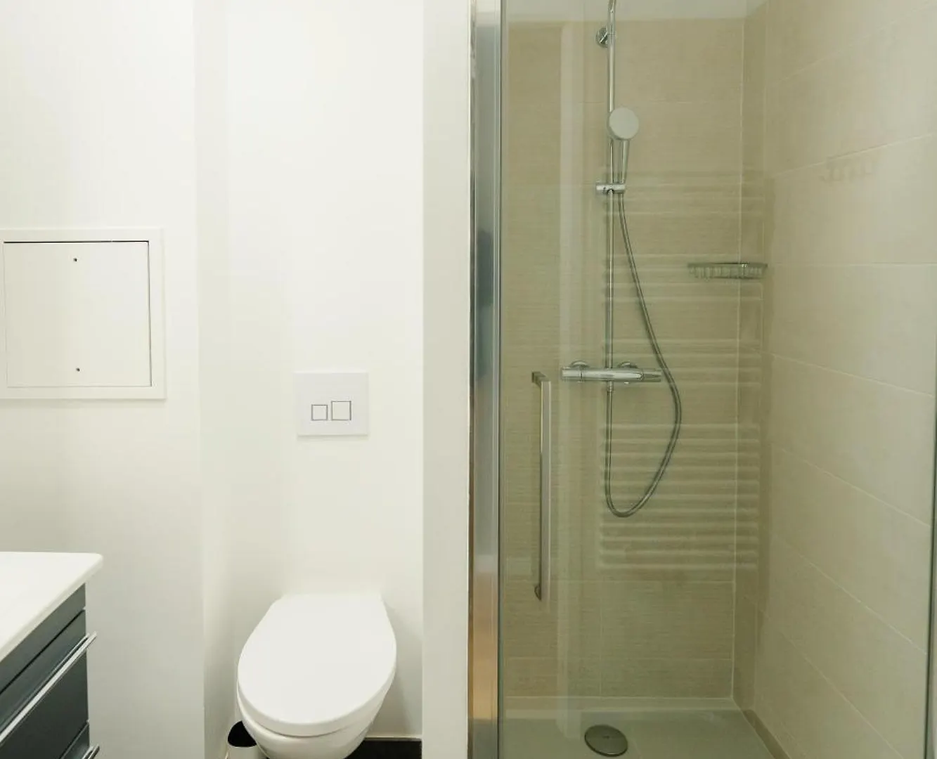 Confort Absolu A ,superbe Renove 7 Avec Salles De Bain Privatives דירה