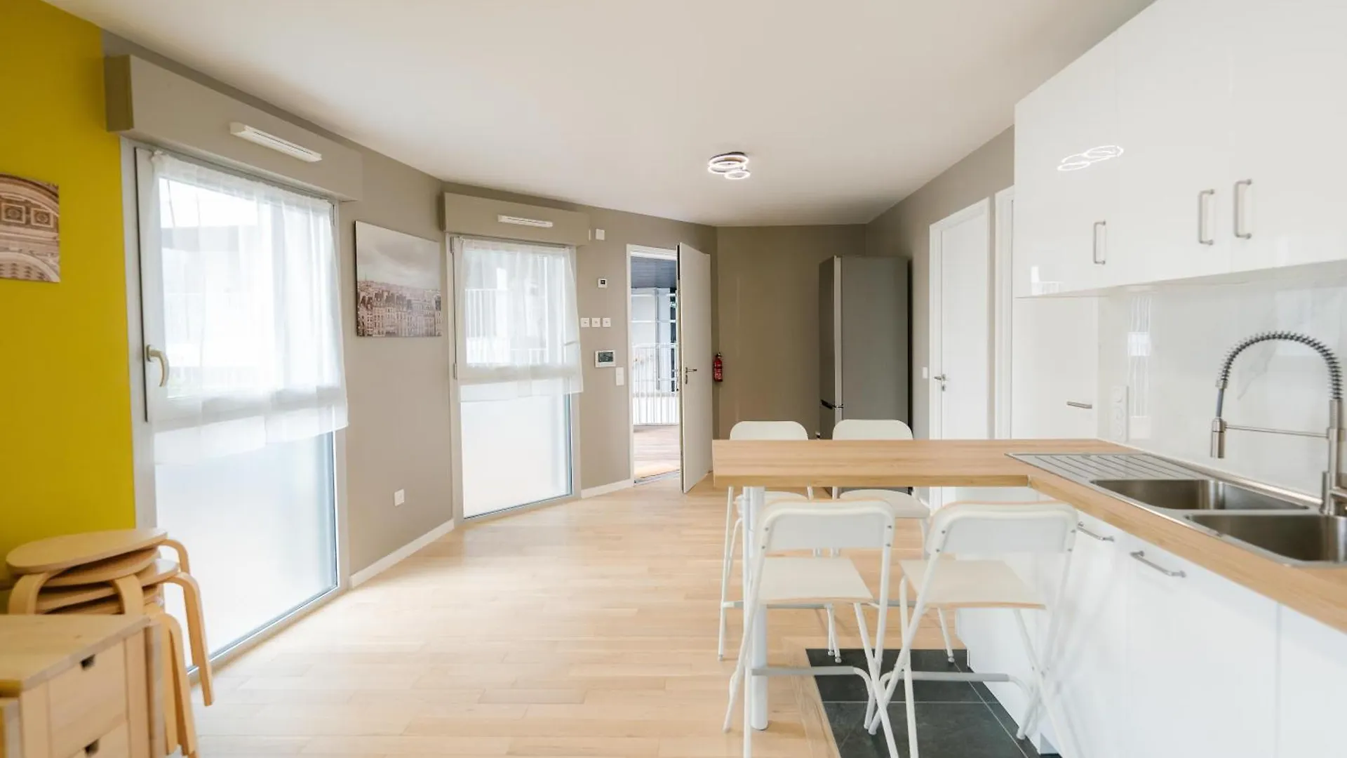 Confort Absolu A ,superbe Renove 7 Avec Salles De Bain Privatives דירה